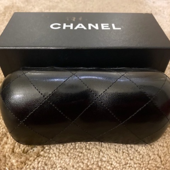 Chanel Eyewear Case - Picture 2 of 4